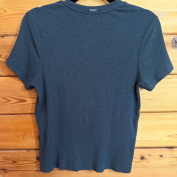 PrAna Basic Blue Tshirt Womens Large - Picture 3 of 4